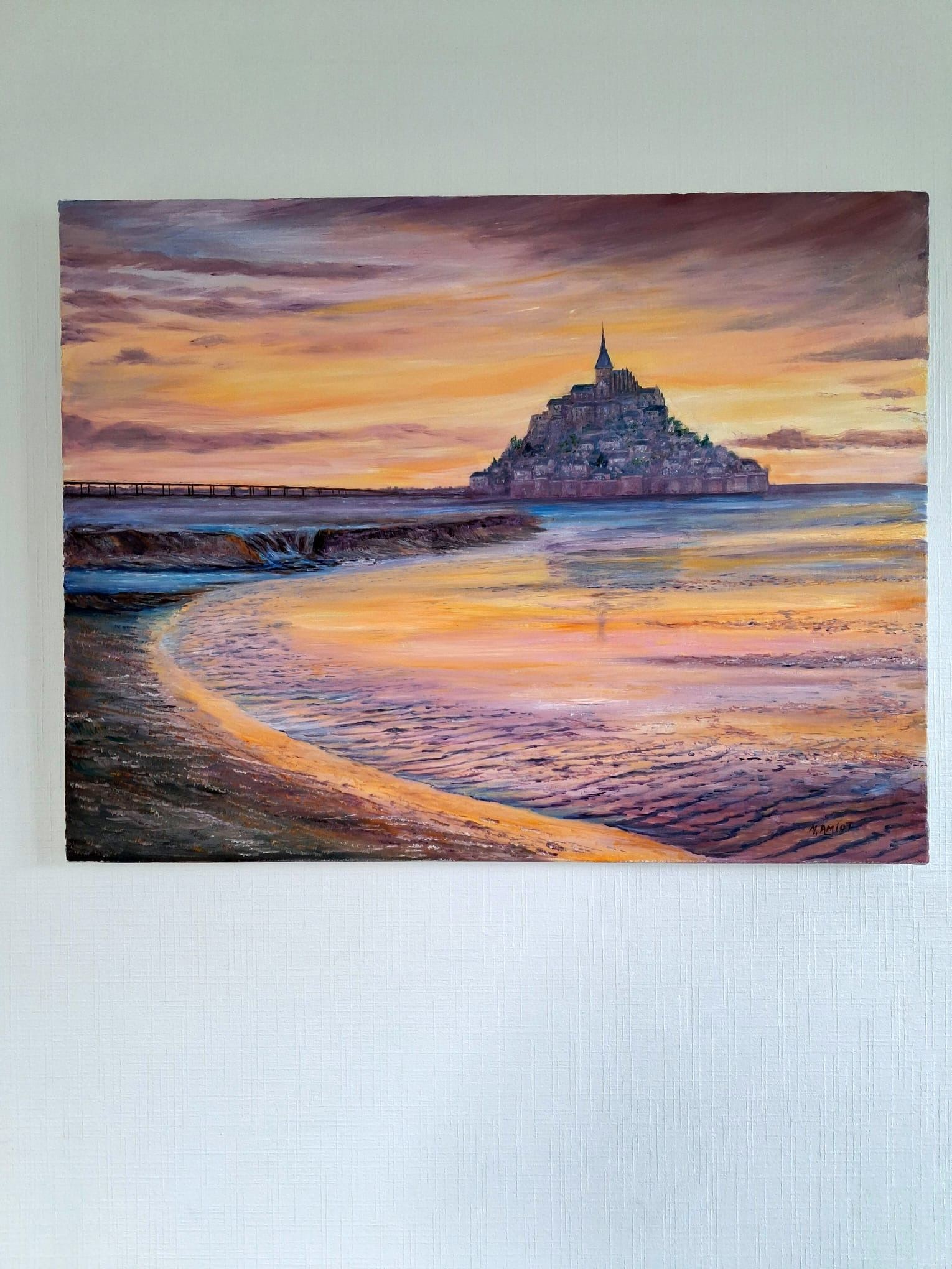Le Mont-Saint-Michel accrochée au mur, photographiée chez l'artiste.